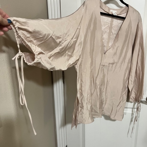 Satin tunic by H&M, blush, size large - Picture 3 of 9